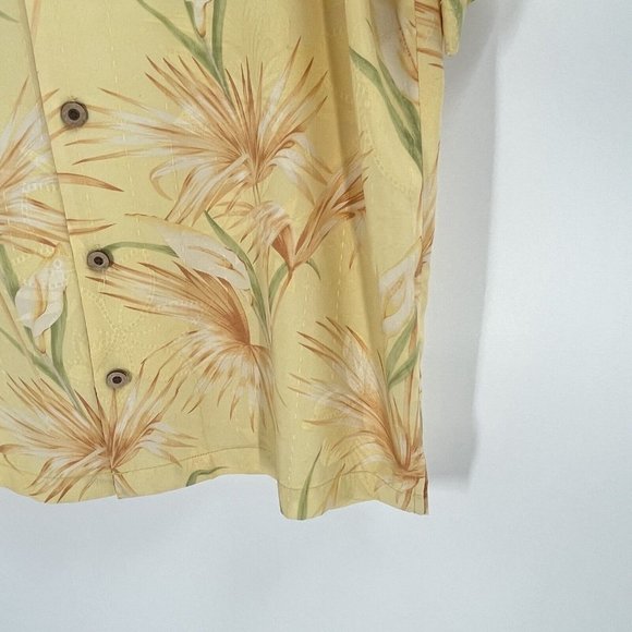 Tommy Bahama Silk Casual Short Sleeve Hawaiian Shirt Tropical Beach M Gold - Picture 7 of 7
